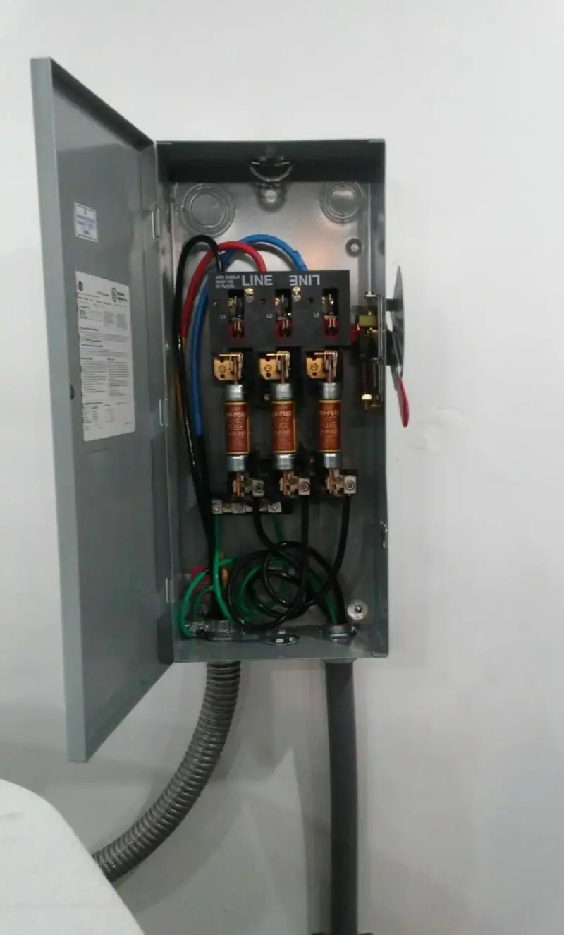 Three-phase disconnect switch installed for Electrical Wiring & Rewiring in Whitestown